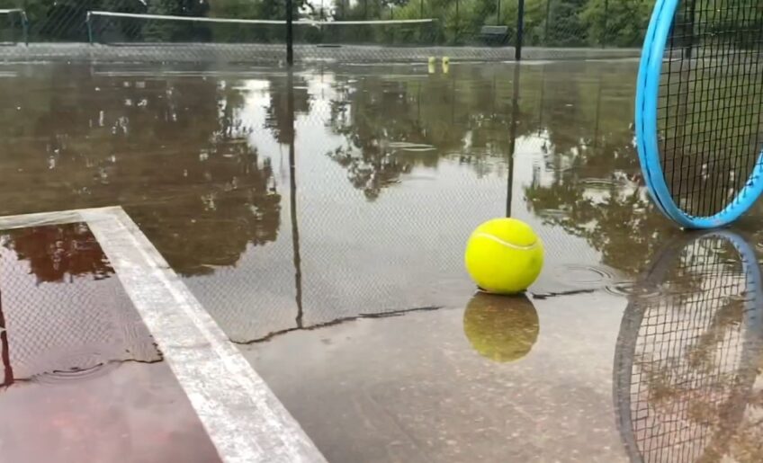 tennis on the rain safety tips